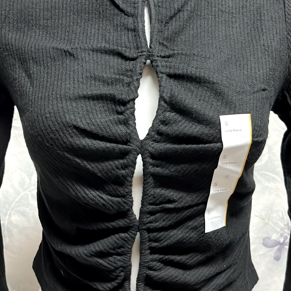 NWT Ribbed Open-Front Top - Picture 3 of 4